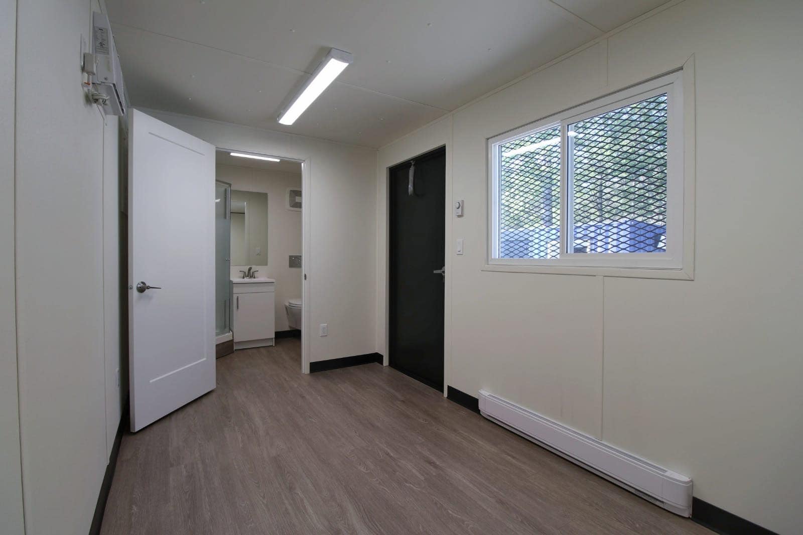 20&prime; Site office + Washroom - Container Services Pty Ltd