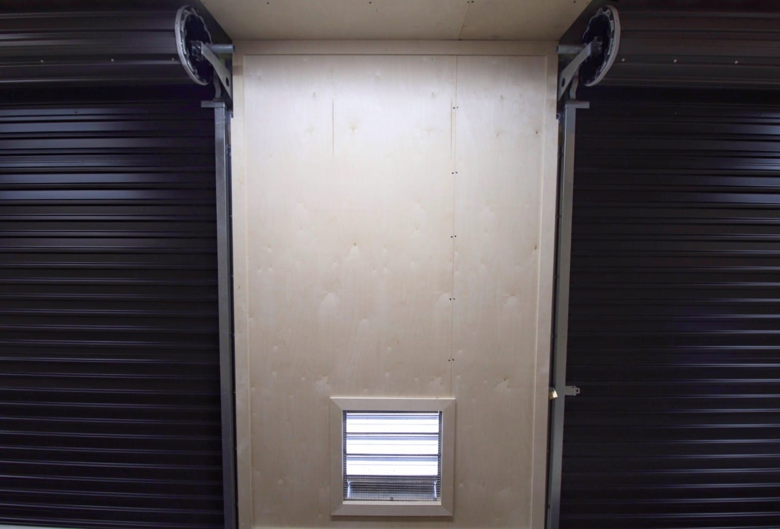 40&prime; Compressor Room - Container Services Pty Ltd