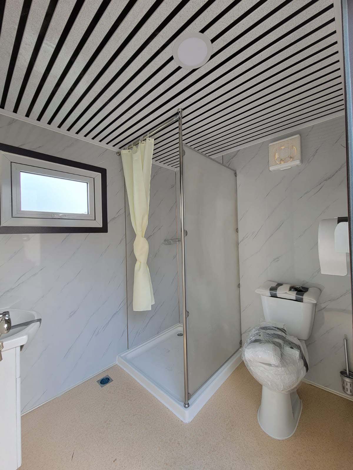 M&B | Portable Washroom + Shower - Container Services Pty Ltd